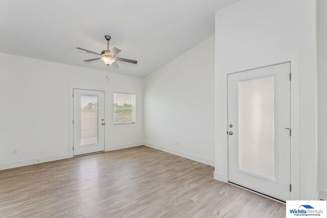 Foto del edificio - 1747 - 1749 S. Hickory Creek Ct.