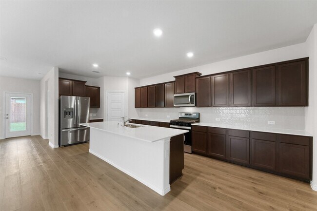 Building Photo - 1332 Pierce Ln