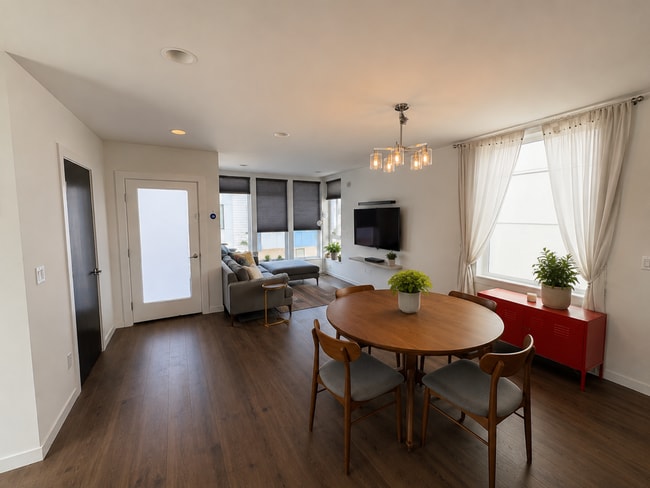 Photo - Leschi Townhome