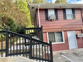 Building Photo - 6068 Tracy Valley Dr NW