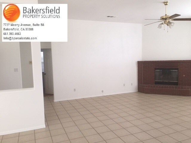 Building Photo - 14424 Kathleen Ave