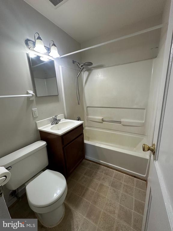 Foto del edificio - 5310 Harbor Ct