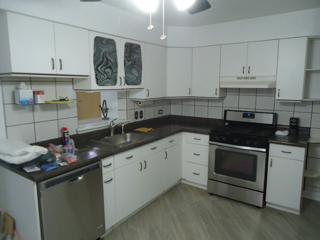 Foto del edificio - 2313 W Morse Ave