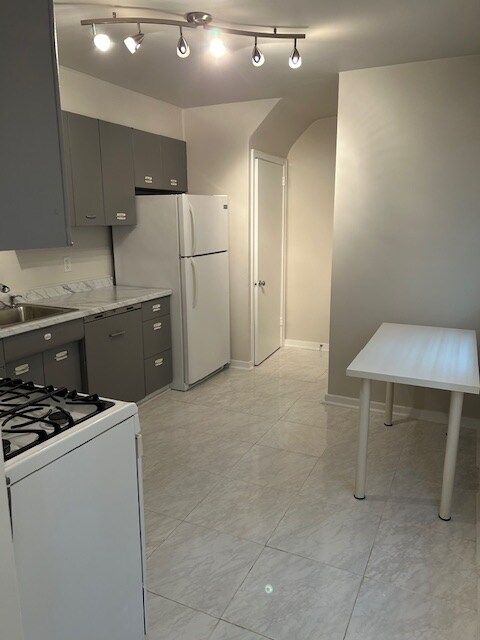 Foto del edificio - 103 8th St