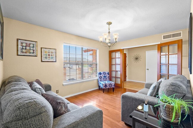 Building Photo - 848 Brisa Del Mar Dr