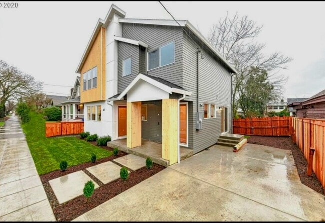 Photo - 617 N Lombard St Townhome