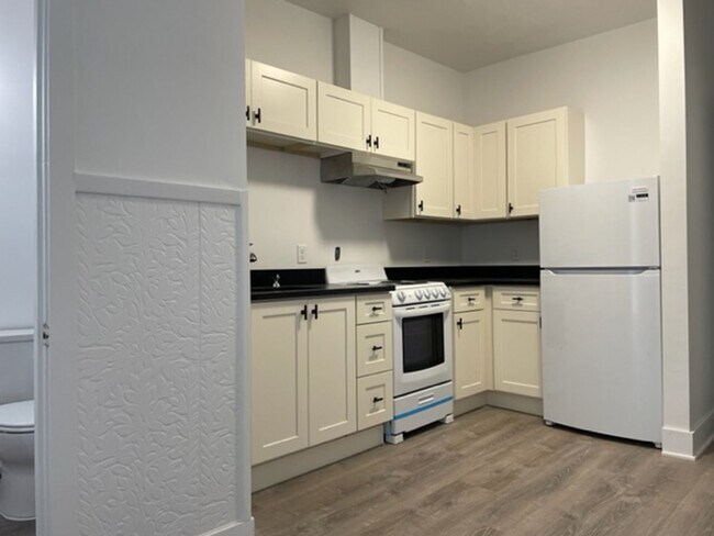 Foto del edificio - 114 S Geneva St