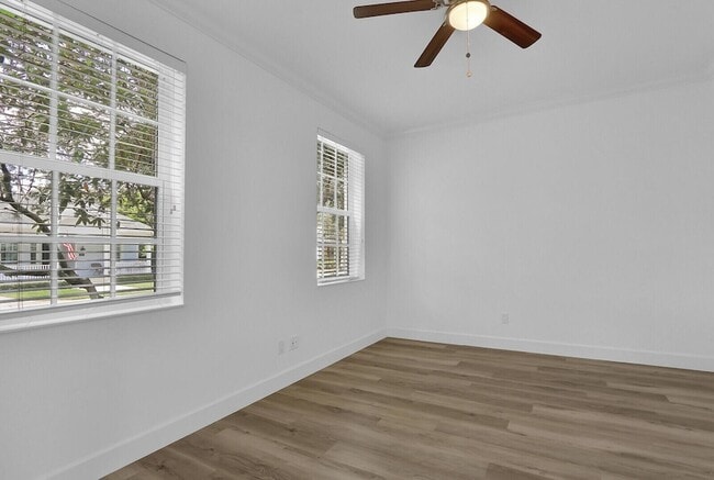 Building Photo - 199 Barbados Dr