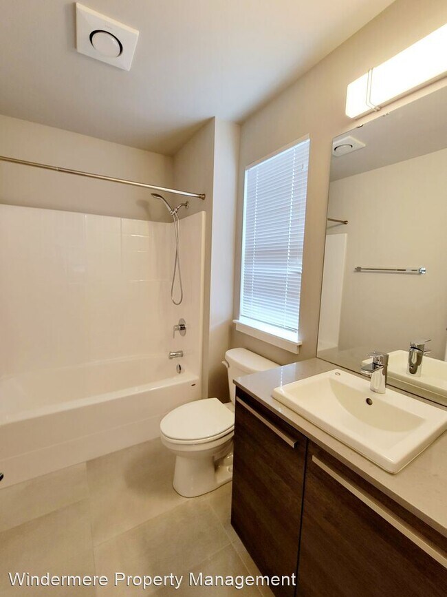 Building Photo - 4 br, 3.5 bath House - 4655 OLIVINE DRIVE SW