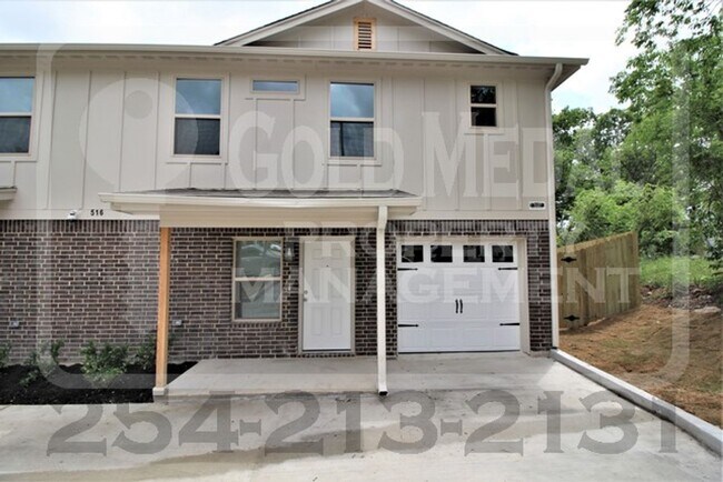 Foto del edificio - 516 Raymond St