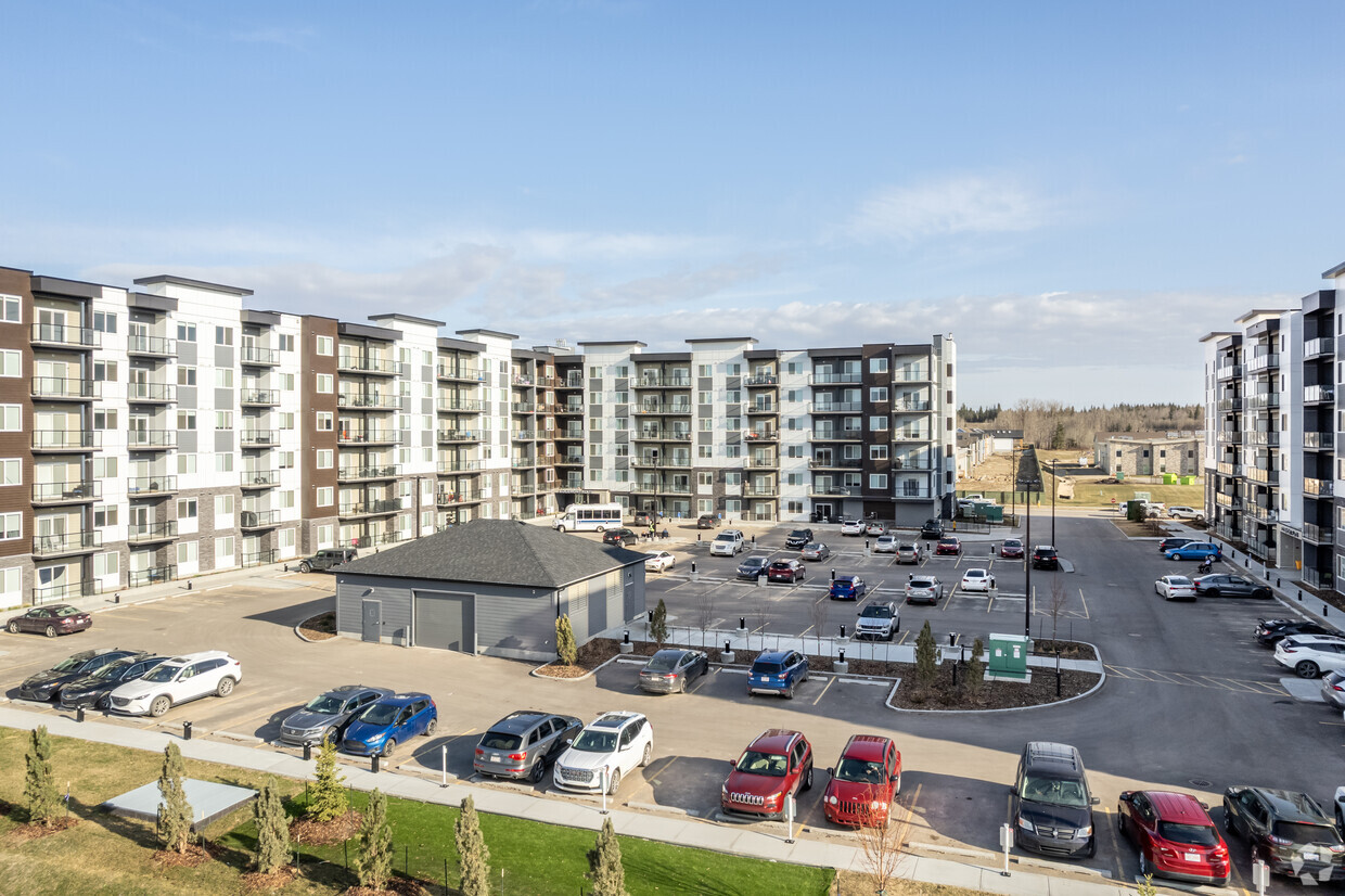 Primary Photo - Edgemont Flats