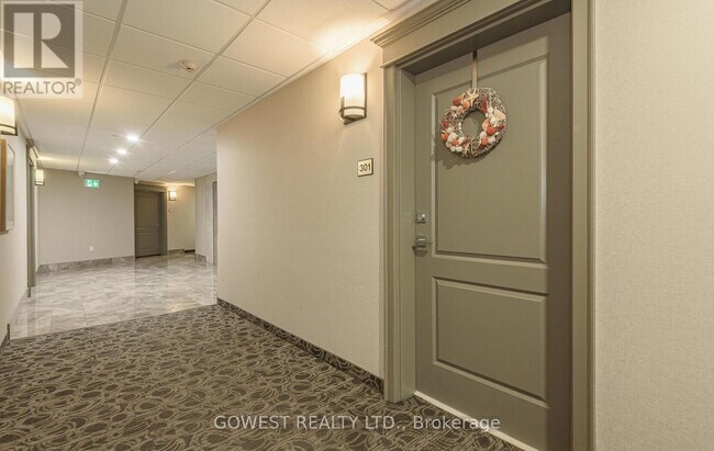Photo du bâtiment - 125 Shoreview Pl