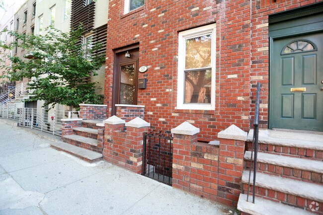 Foto del edificio - 325-327 Union St