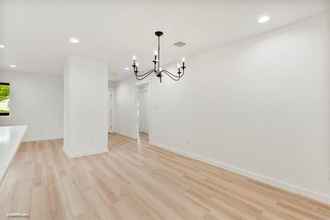Foto del edificio - 381 Perryman St