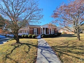 Building Photo - 541 W Sumter St