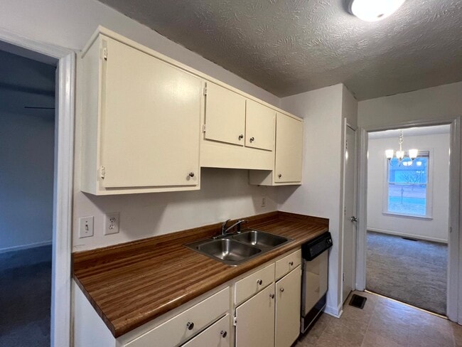 Building Photo - 9416 Gooden Dr