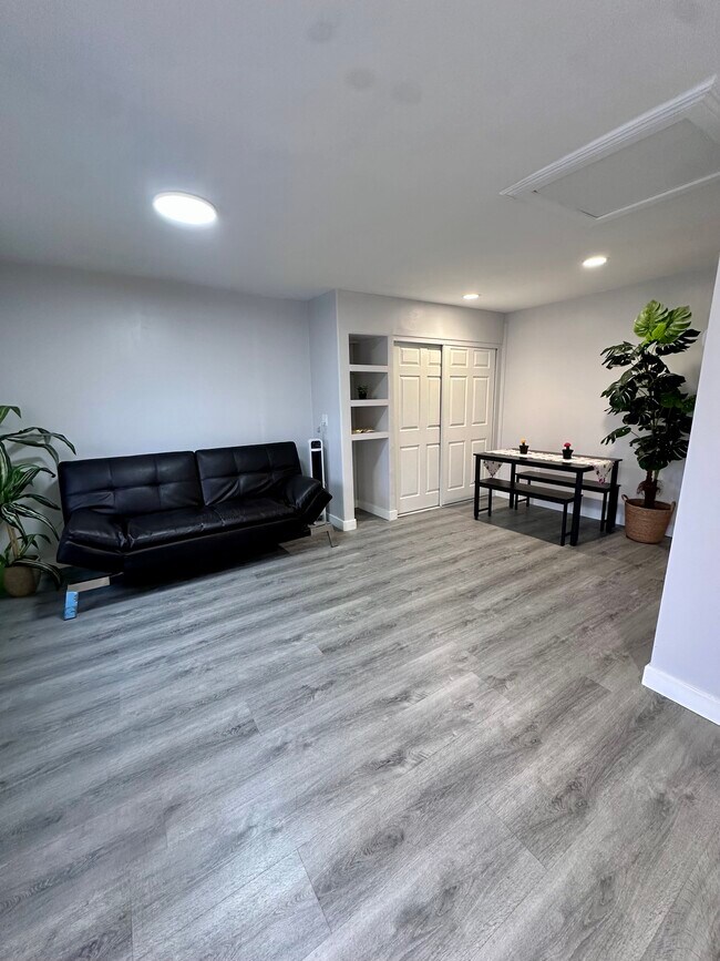 Foto del edificio - 12122 183rd St