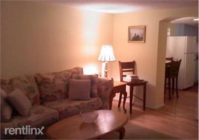 1 br, 1 bath - 126 Charles St # R - 1 br, 1 bath  - 126 Charles St # R