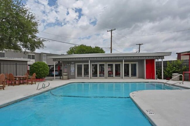 Building Photo - 1 bedroom in Fort Worth TX 76107