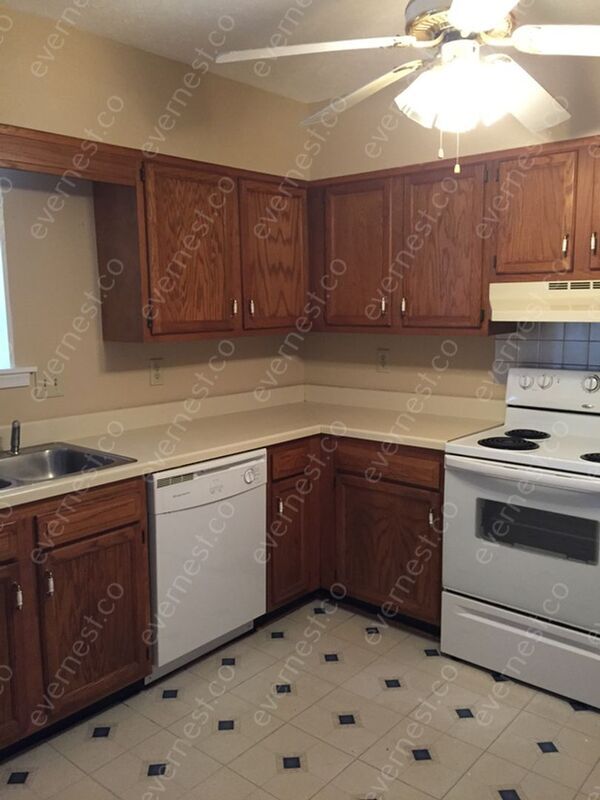 Building Photo - 1647 Skiffes Creek Cir
