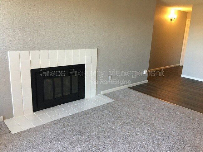 Building Photo - 2740 W 86th Ave