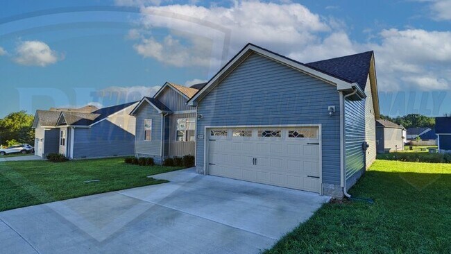 Building Photo - 209 Geneva Ln