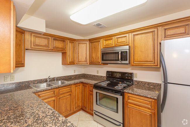 2 HAB, 1.5 BA, Casa adosada - 1150 ft² - Regency Metairie Apartments