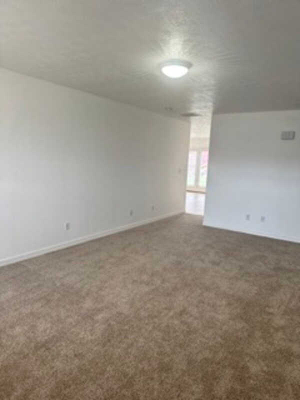 Foto del edificio - 2922 Virginia Ave