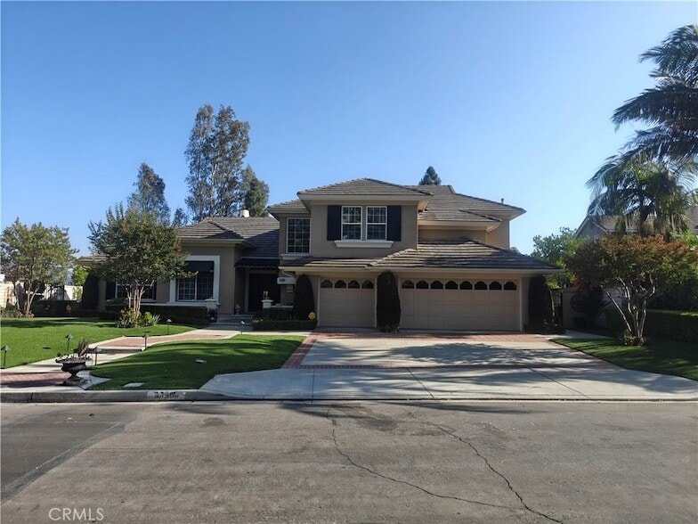 Primary Photo - 27900 Mt Hood Way