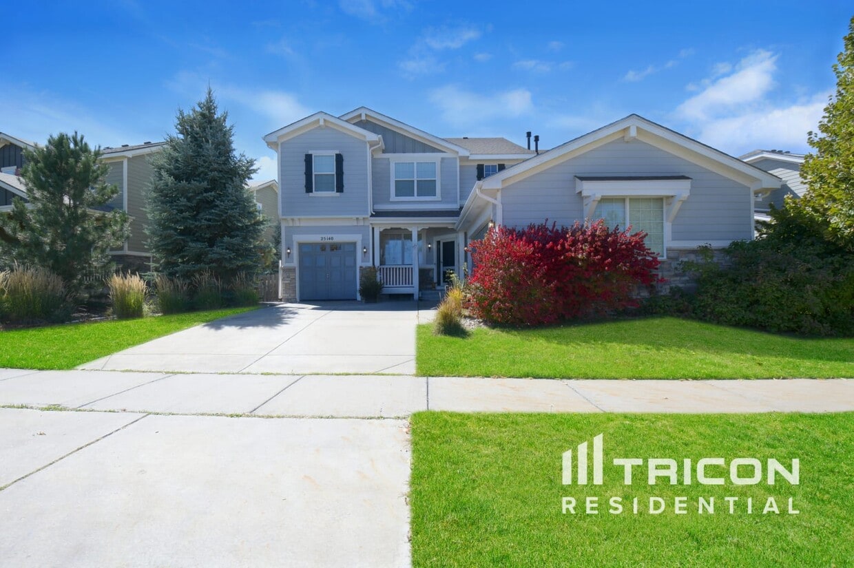 Foto principal - 25140 E Ottawa Dr