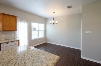 Building Photo - 235 N Fowlkes St