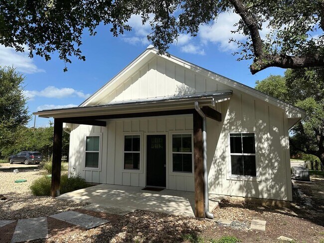 Building Photo - 2206 Stagecoach Rd