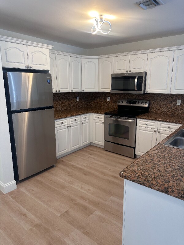 Photo - 2691 Albatross Rd N Apartment