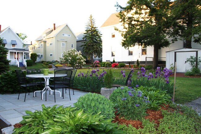 Side Yard - 91 Sagamore St