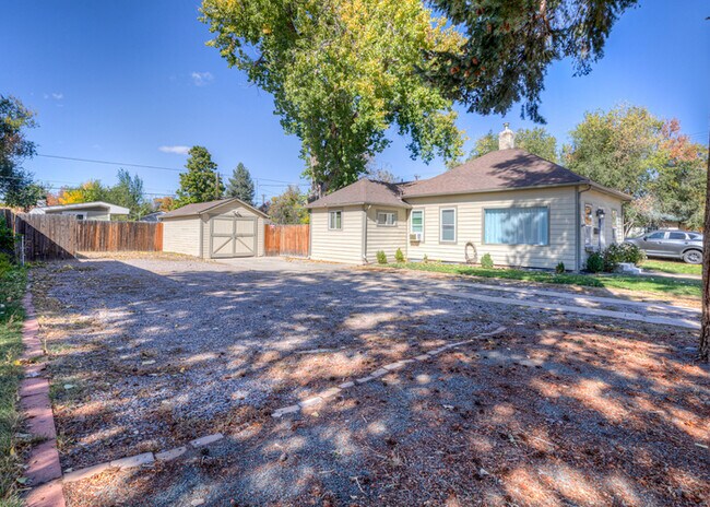 Foto del edificio - 4319 S Logan St