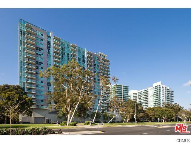 Foto del edificio - 13700 Marina Pointe Dr