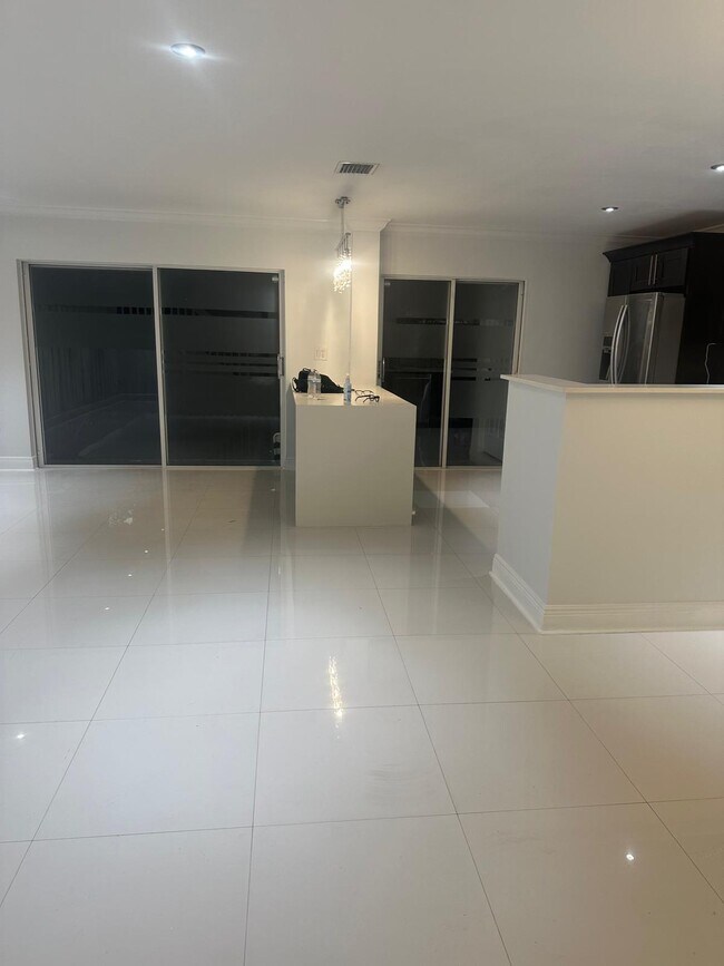 Foto del edificio - 7324 SW 162nd Ct