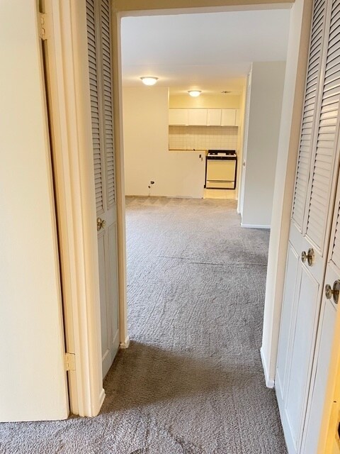 Building Photo - 525 W Deming Pl