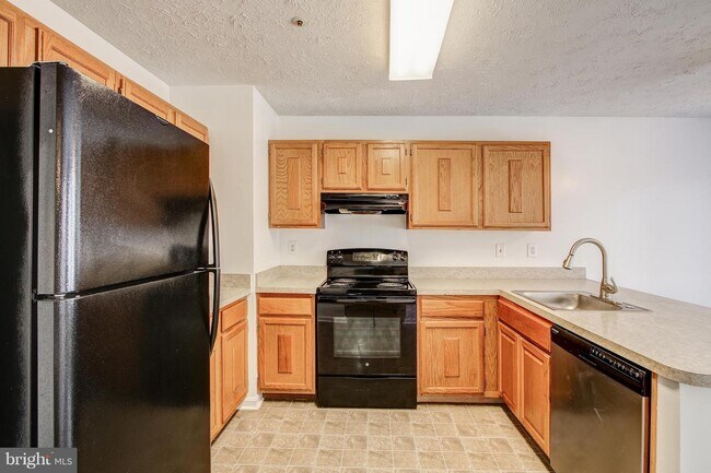 Foto del edificio - 12825 Carousel Ct