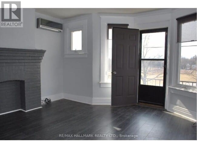 Building Photo - 155 Greenwood Ave