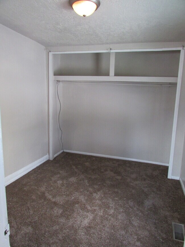 Building Photo - Pet friendly home in Spanish Fork