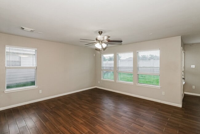 Building Photo - 16102 Dawn Marie Ln