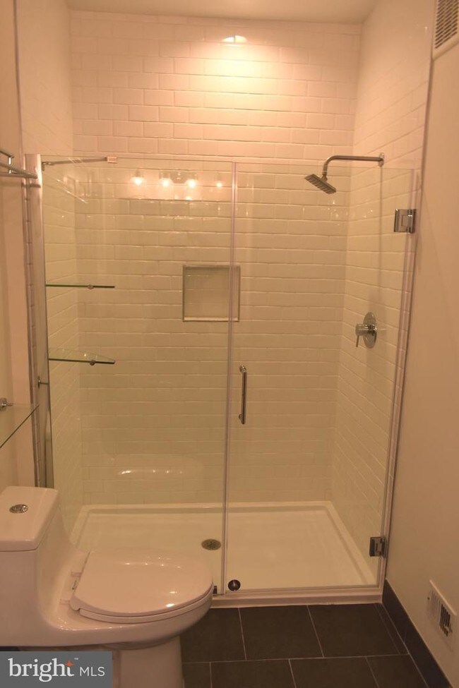 Building Photo - 4132 Fountainside Ln