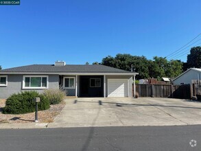Building Photo - 1520 Orange St