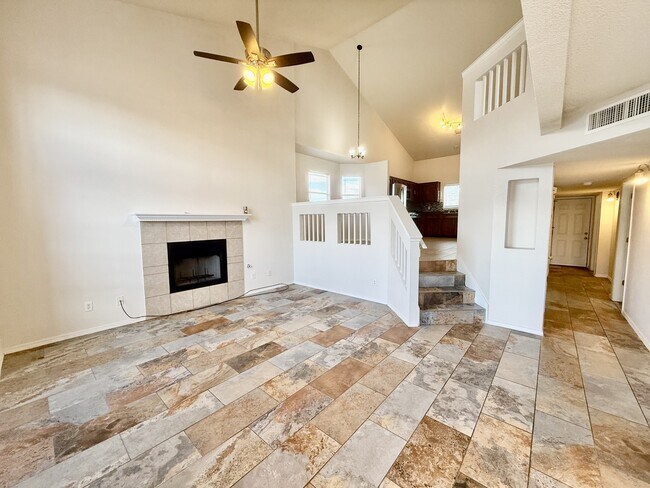 Building Photo - 12720 Tierra Mina Dr