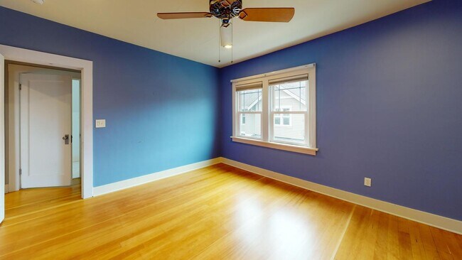 Foto del edificio - 812 W Bothwell St