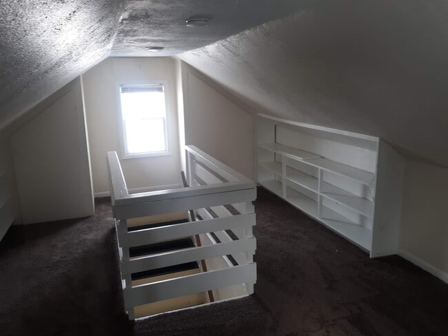 Building Photo - 1014 Marston Ave