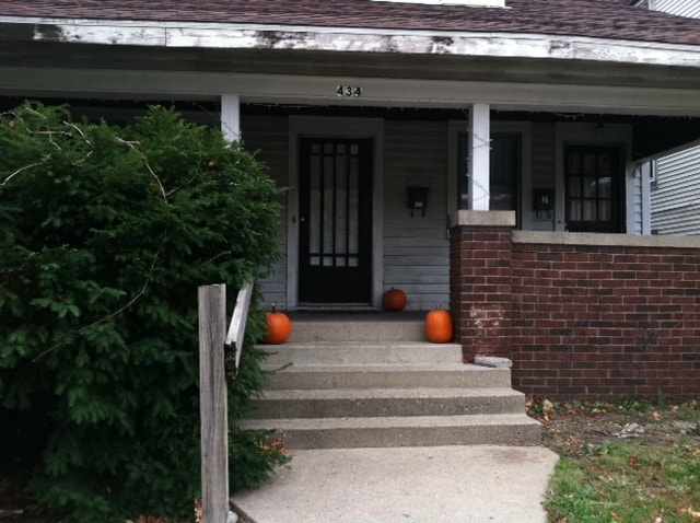 Front porch - 434 N Grant St