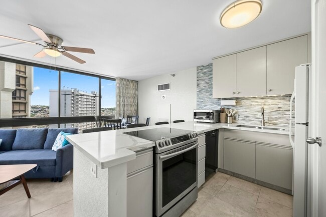 Building Photo - 300 Wai Nani Way