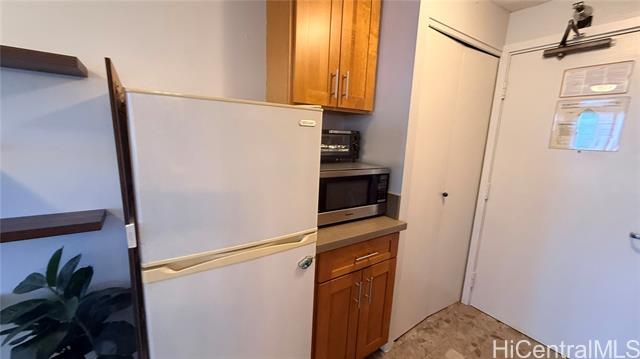 Building Photo - 1700 Ala Moana Blvd